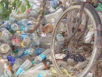 Attayne makes sports clothes from old bottles